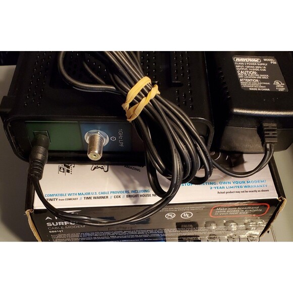 ARRIS SURFboard SB6141 modem and power supply - Picture 12 of 12